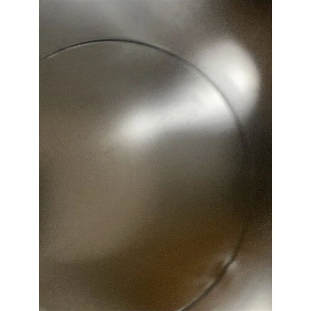 Unbranded tin does